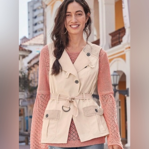 Sundance Jackets & Blazers - NWOT Sundance Oaklee assymetric button vest. Color Vanilla, size M. 100% cotton.